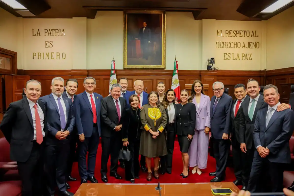Suprema Corte inicia nueva era con ministros electos por voto popular; Rocha Moya atestigua investidura