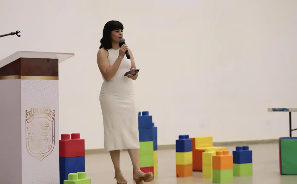 Capacitan en Guasave a maestros para atender a niños con espectro autista