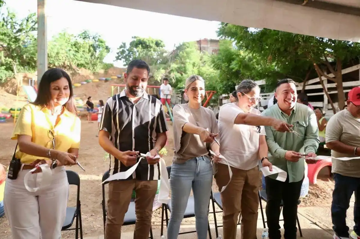 Estrella Palacios entrega parque en Rincón de Urías y anuncia meta de 20 parques en Mazatlán