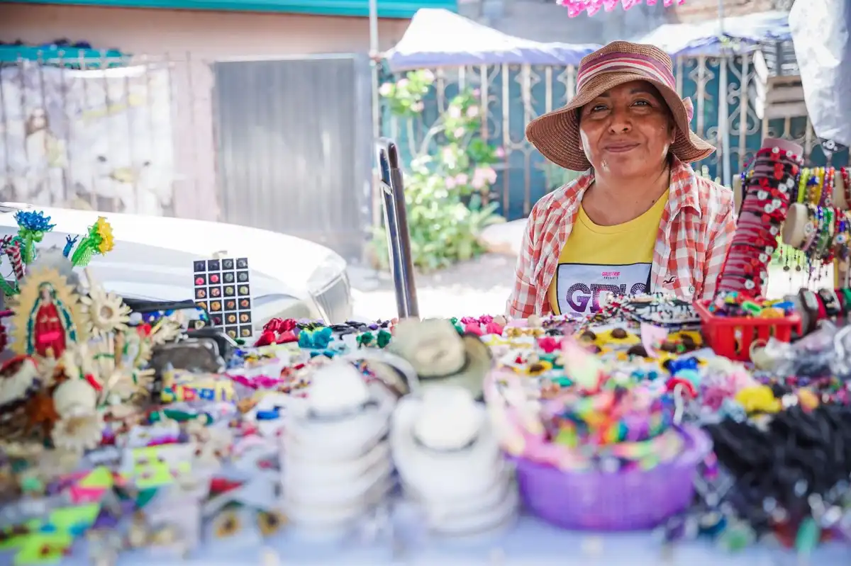 Impulsan a comerciantes populares con la convocatoria 2025 del programa “Nuestro Tianguis”