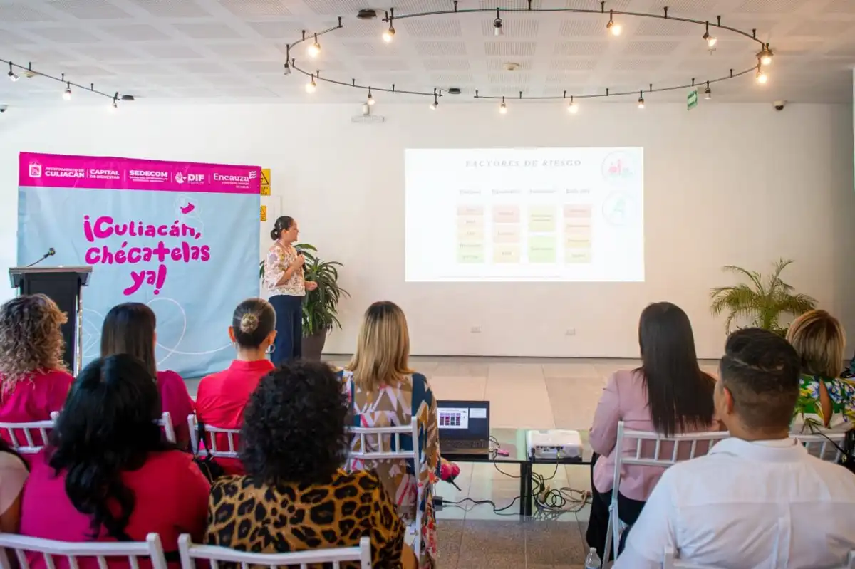 Realizan en Culiacán charla sobre detección temprana del cáncer de mama 2025