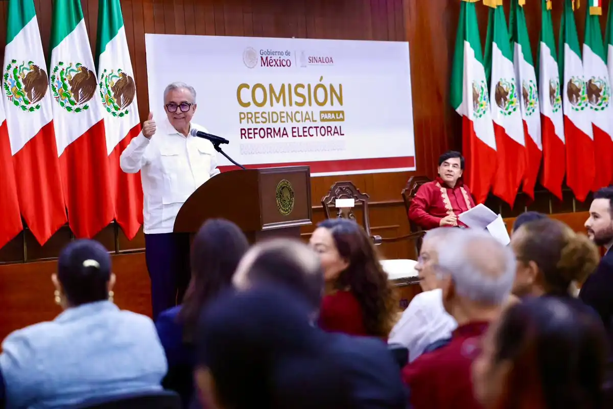 Rocha Moya impulsa reforma electoral profunda en foro nacional celebrado en Sinaloa