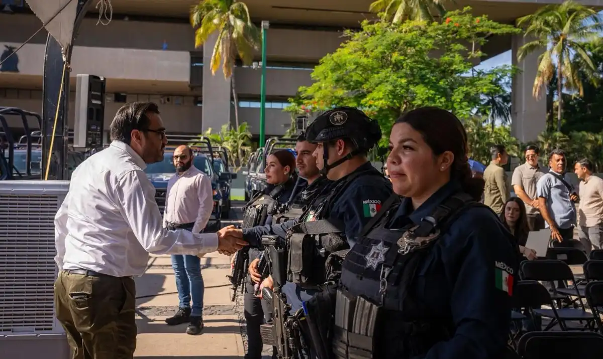 Refuerzan seguridad en Culiacán con nuevas patrullas entregadas por el gobernador Rubén Rocha Moya