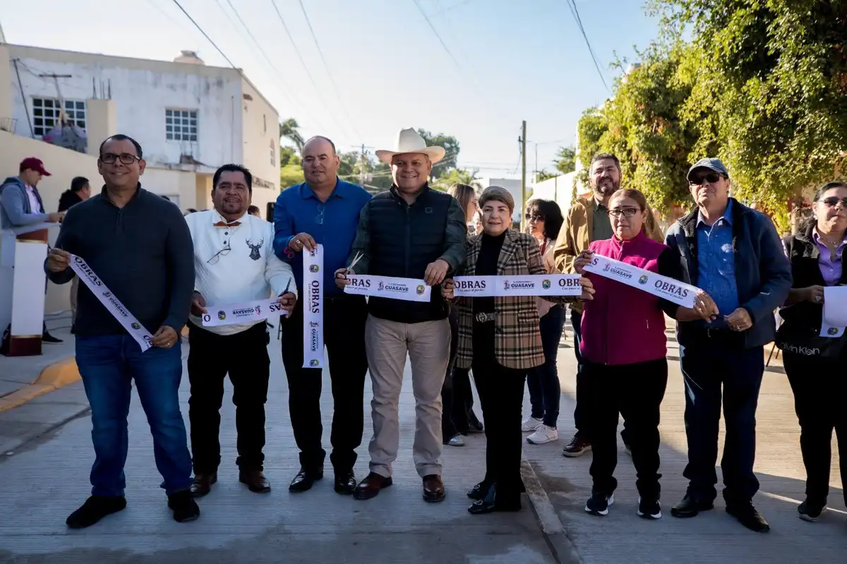 Entregan pavimentación de la calle Francisco Villa con inversión de 4.3 mdp