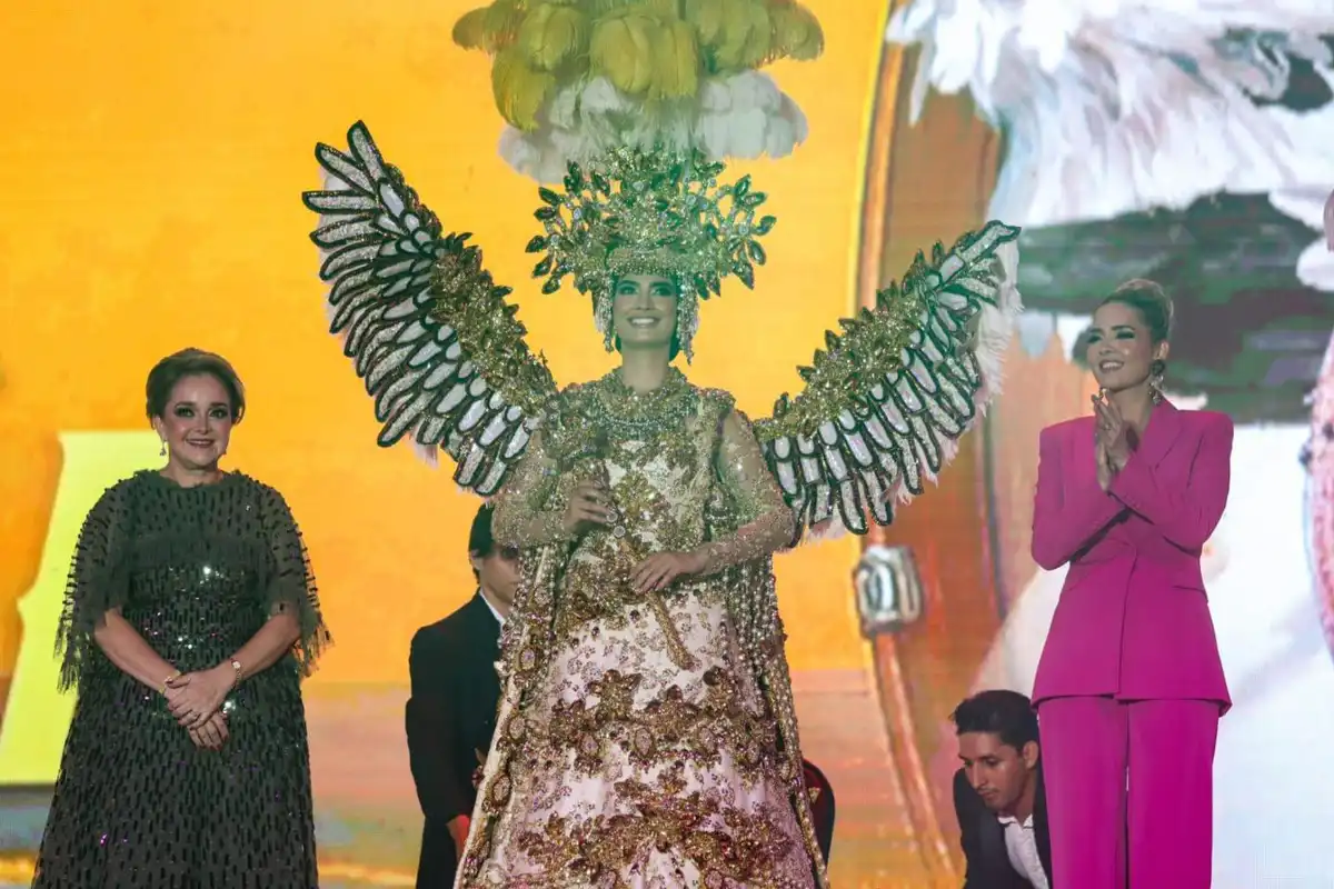 Anahí I es coronada Reina del Carnaval Internacional de Mazatlán 2026 ante más de 20 mil asistentes