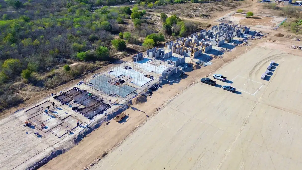 Avanza construcción de 208 Viviendas del Bienestar en El Fuerte