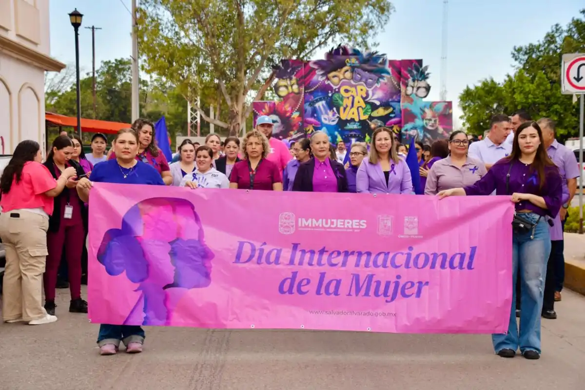 Con marcha en Guamúchil conmemoran el Día Internacional de la Mujer
