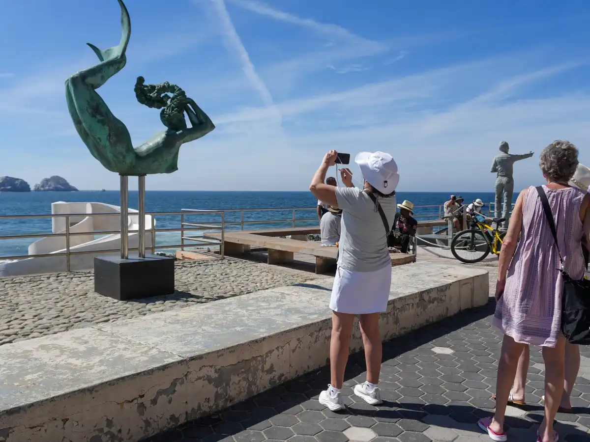 Sinaloa prevé alta ocupación hotelera y derrama millonaria en Semana Santa 2026