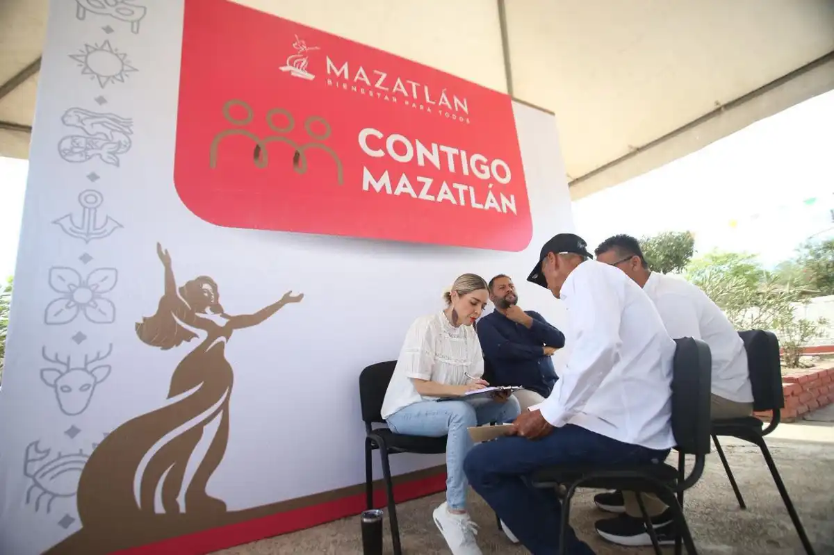 Estrella Palacios lleva jornada “Contigo Mazatlán” a Puerta de Canoas