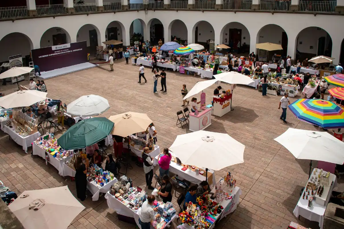 Culiacán impulsa a 110 mujeres con bazar “Mujeres Emprendedoras por el Bienestar”