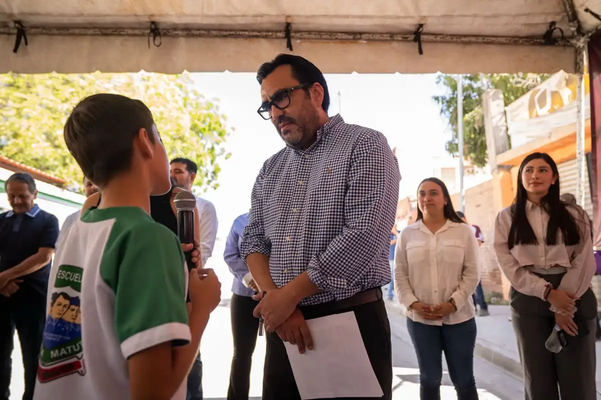 Entrega Ayuntamiento de Culiacán calle en colonia CNOP; suman 404 vialidades pavimentadas