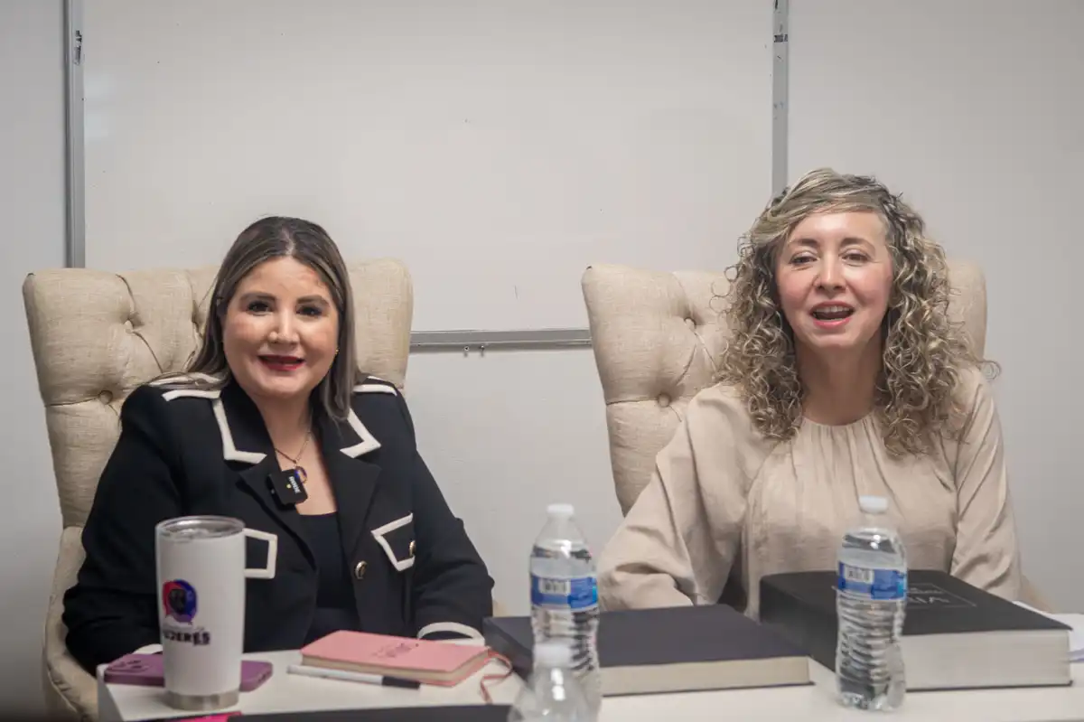 Siria Quiñones inspira a emprendedoras en Culiacán con charla “Mujer Emprende”