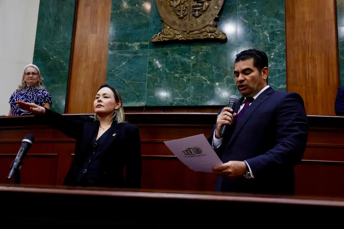 Congreso de Sinaloa aprueba licencia de Rubén Rocha y nombra gobernadora interina a Yeraldine Bonilla