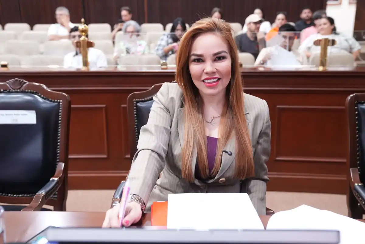 Paola Gárate exige investigación por incendio en Plaza Fiesta Las Palmas de Los Mochis