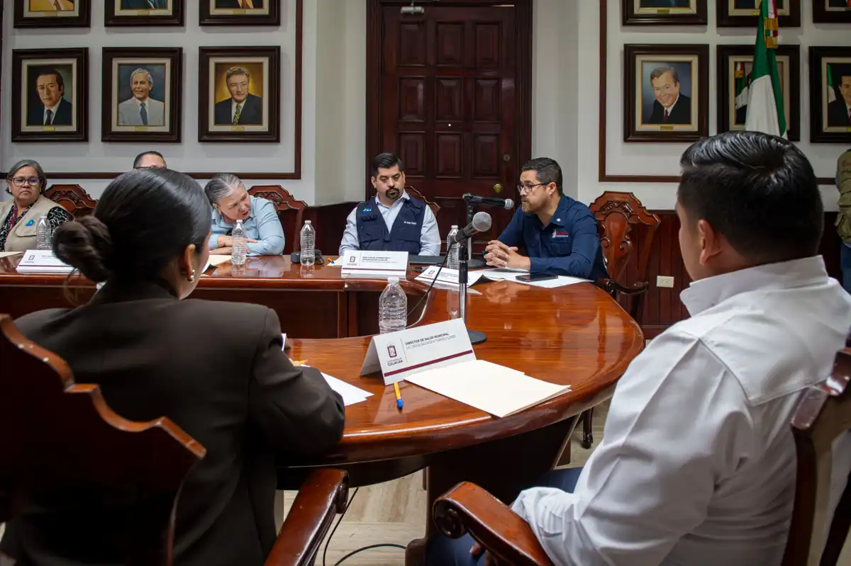 Consejo Municipal de Salud de Culiacán refuerza estrategias contra dengue y golpes de calor