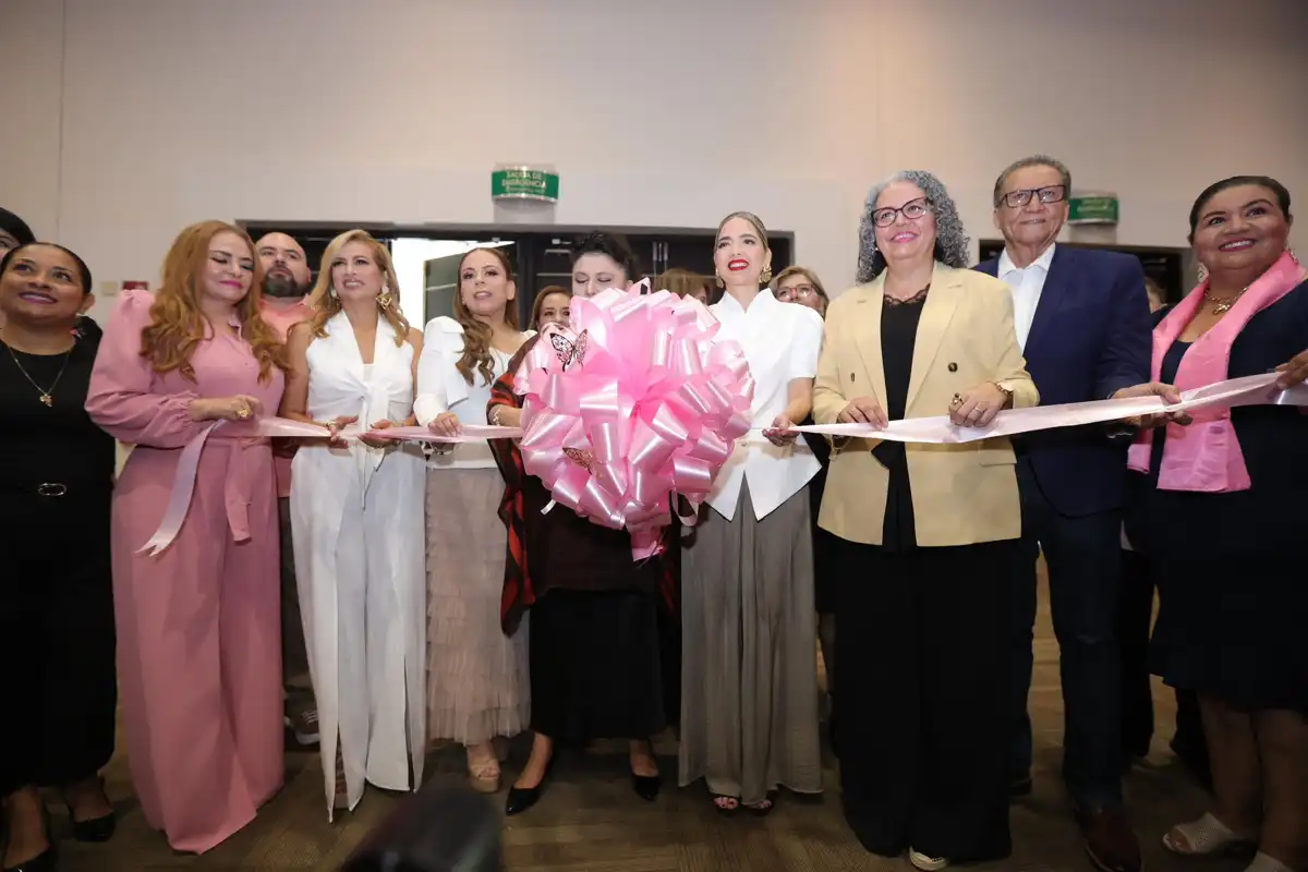 Reconocen trayectoria y liderazgo de mujeres empresarias en Sinaloa
