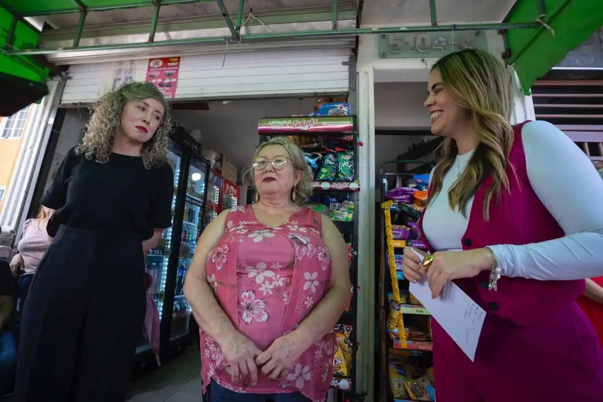 Ana Miriam Ramos entrega apoyos por 104 mil pesos a mujeres emprendedoras de Culiacán
