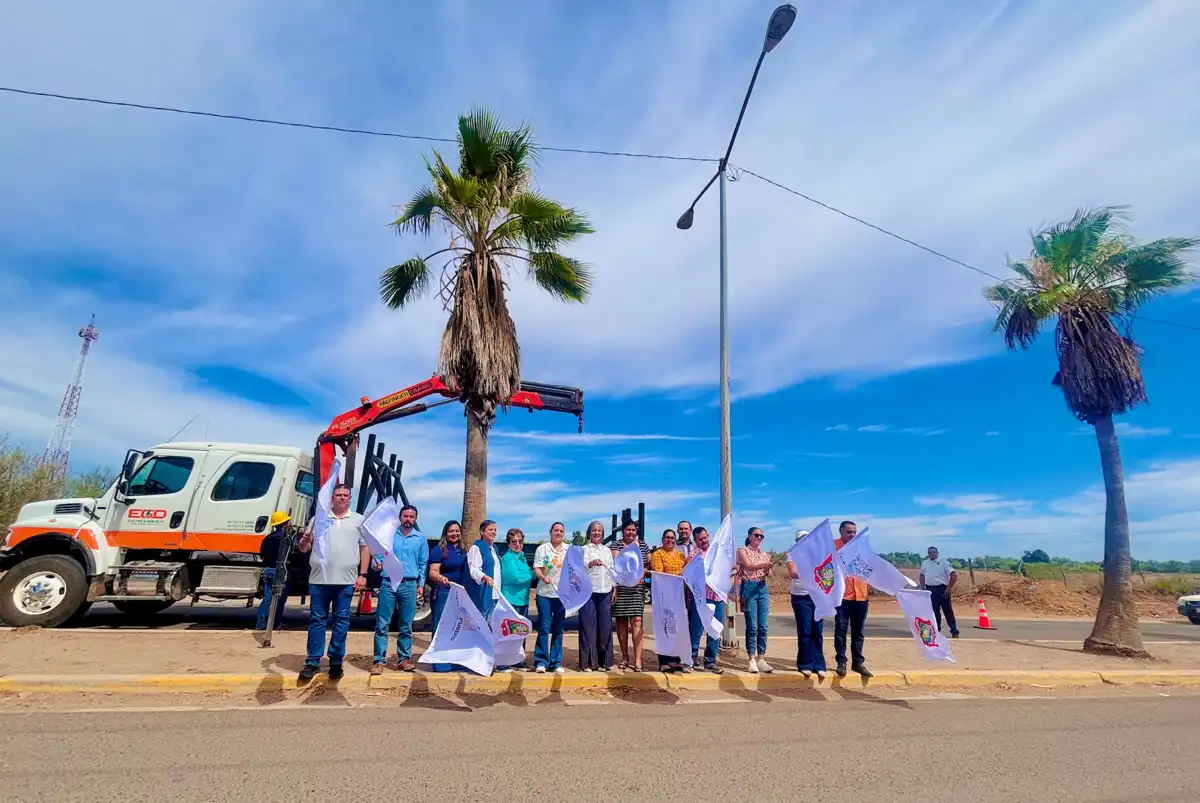 Lupita López inicia rehabilitación del alumbrado público en el bulevar Juárez de Guamúchil