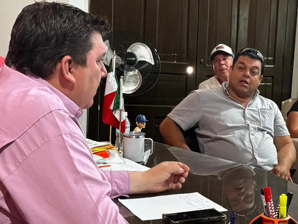 Atiende Gobierno de El Fuerte demandas de agua potable en Estación Hoyancos