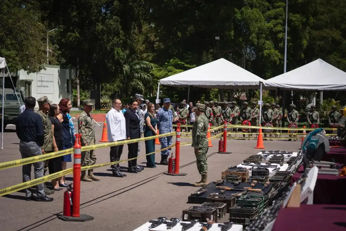 Destruyen más de 800 armas y 200 mil cartuchos en ceremonia encabezada por la Novena Zona Militar