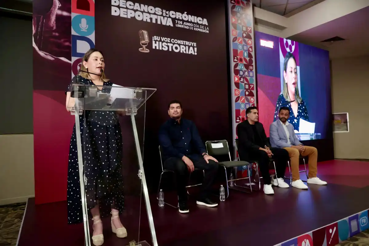 Yeraldine Bonilla reconoce a seis cronistas deportivos de Sinaloa por su trayectoria periodística