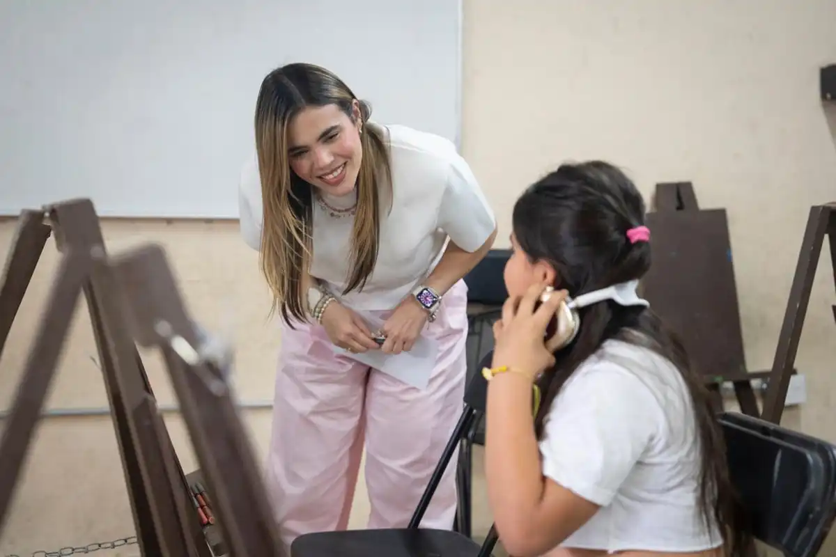 Llevan servicios médicos y apoyos sociales a familias del sur de Culiacán