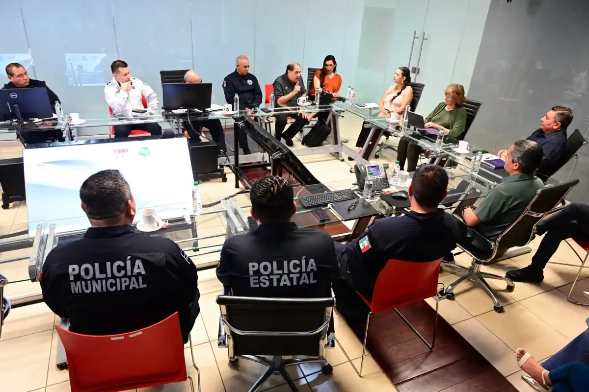 Especialista de la London School of Economics participa en mesa sobre seguridad ciudadana en Sinaloa