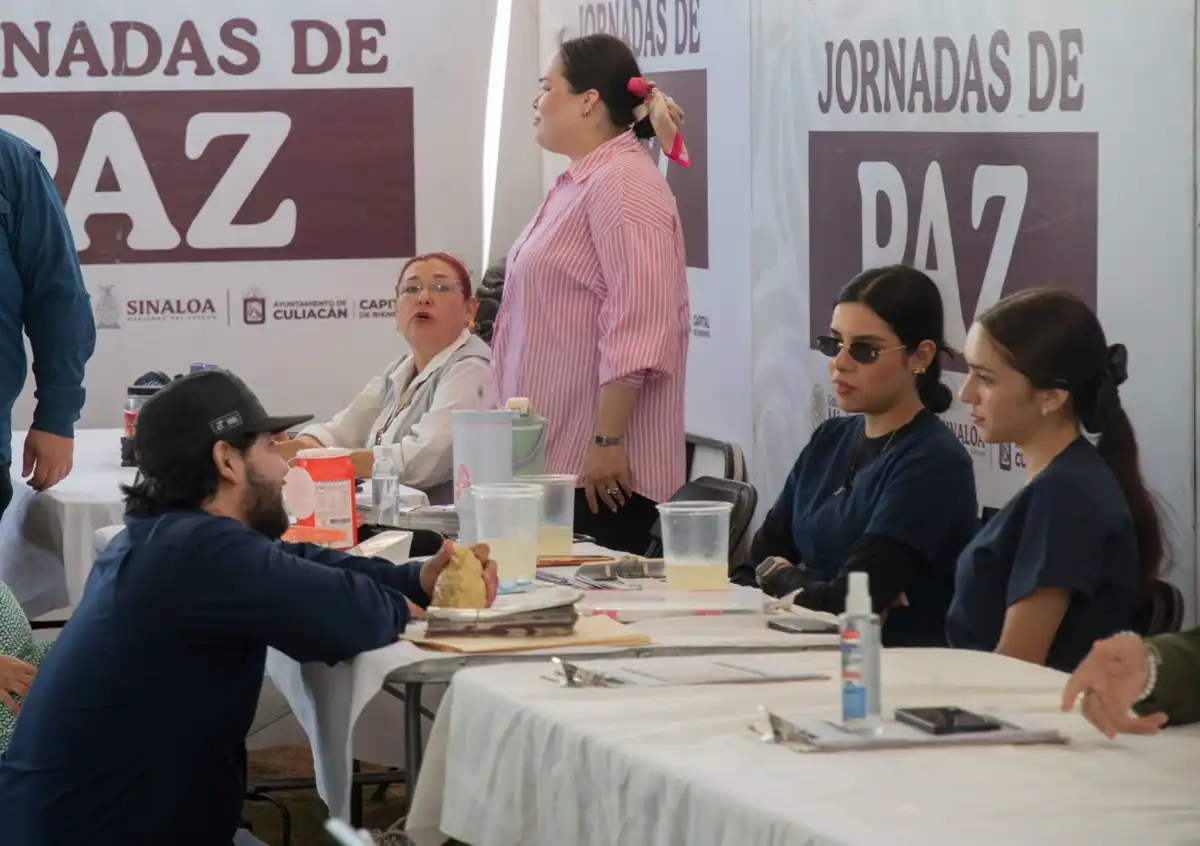 Jornada de Paz lleva servicios gratuitos a familias de la colonia Renato Vega en Culiacán