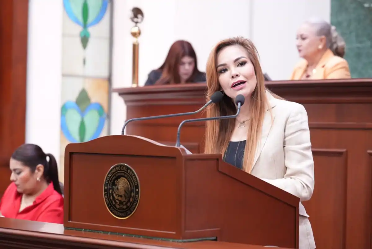 Paola Gárate advierte crisis de seguridad, servicios y economía en Mazatlán