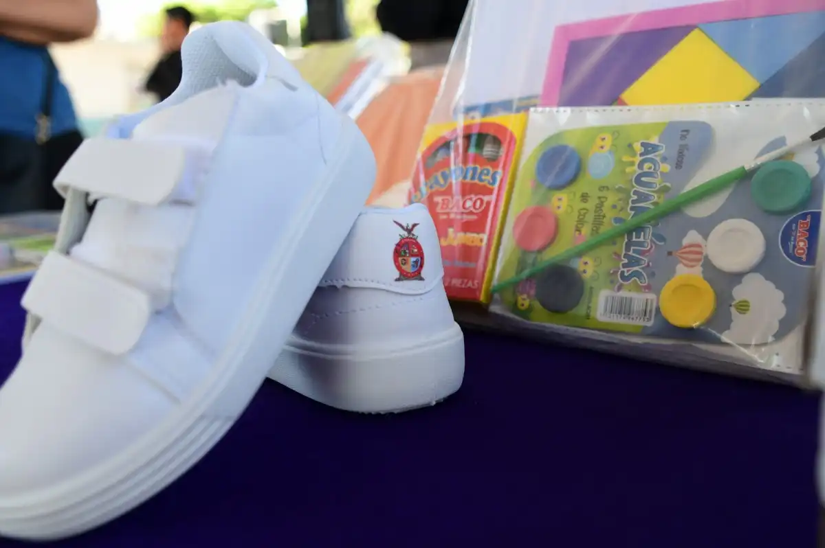 Inicia el 3 de agosto el canje gratuito de uniformes, calzado y útiles escolares en Sinaloa