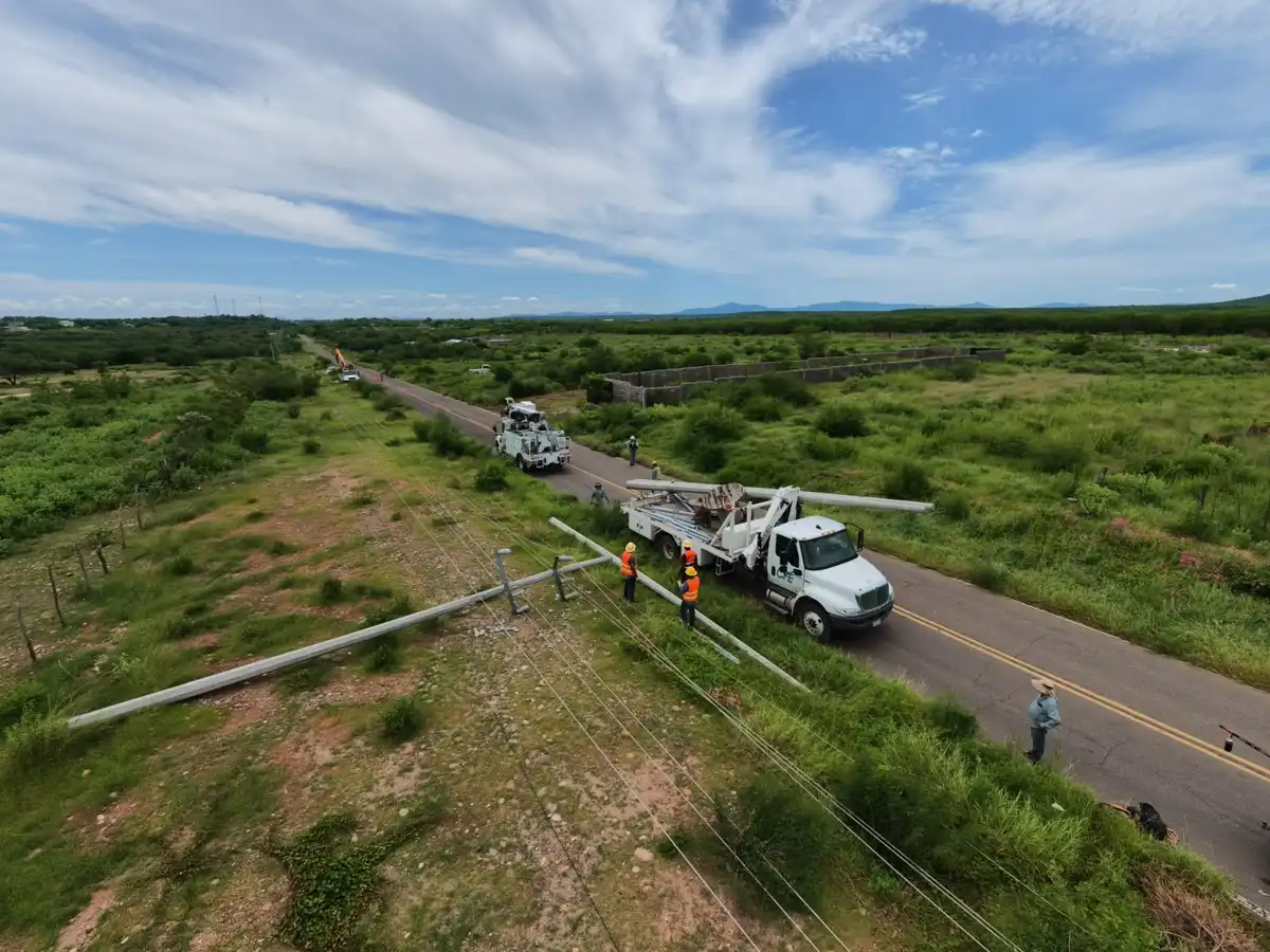 Lluvias dejan sin agua y electricidad a sectores de El Fuerte; reportan daños en infraestructura