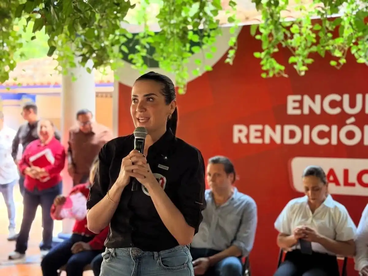 Paloma Sánchez presenta informe legislativo durante encuentro ciudadano en Navolato