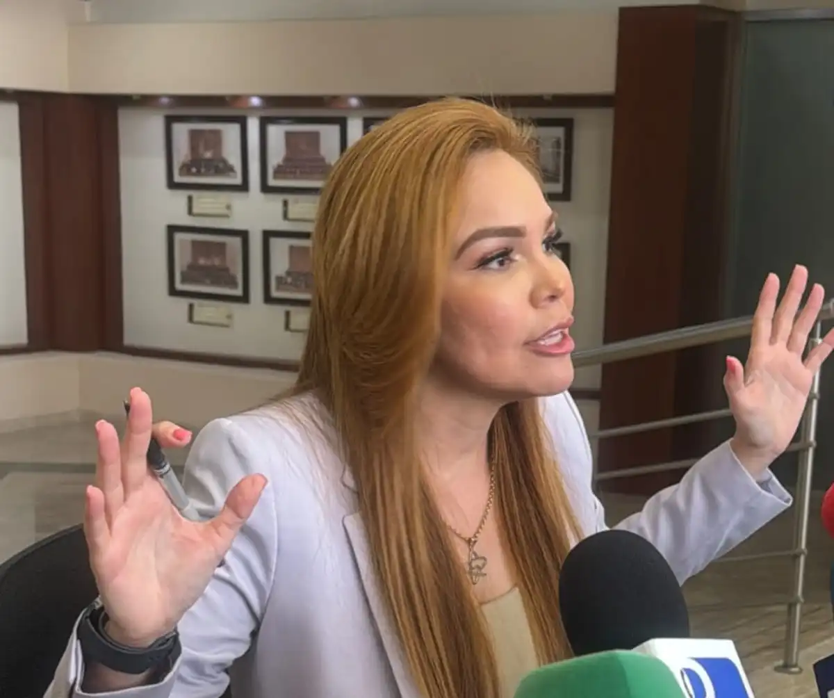 Paola Gárate llama a construir alianza opositora en Sinaloa y aclara que sigue en el PRI
