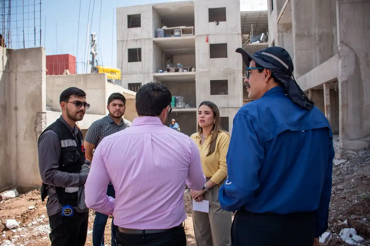 Supervisan proyectos de Viviendas del Bienestar y avance de 368 casas en Culiacán