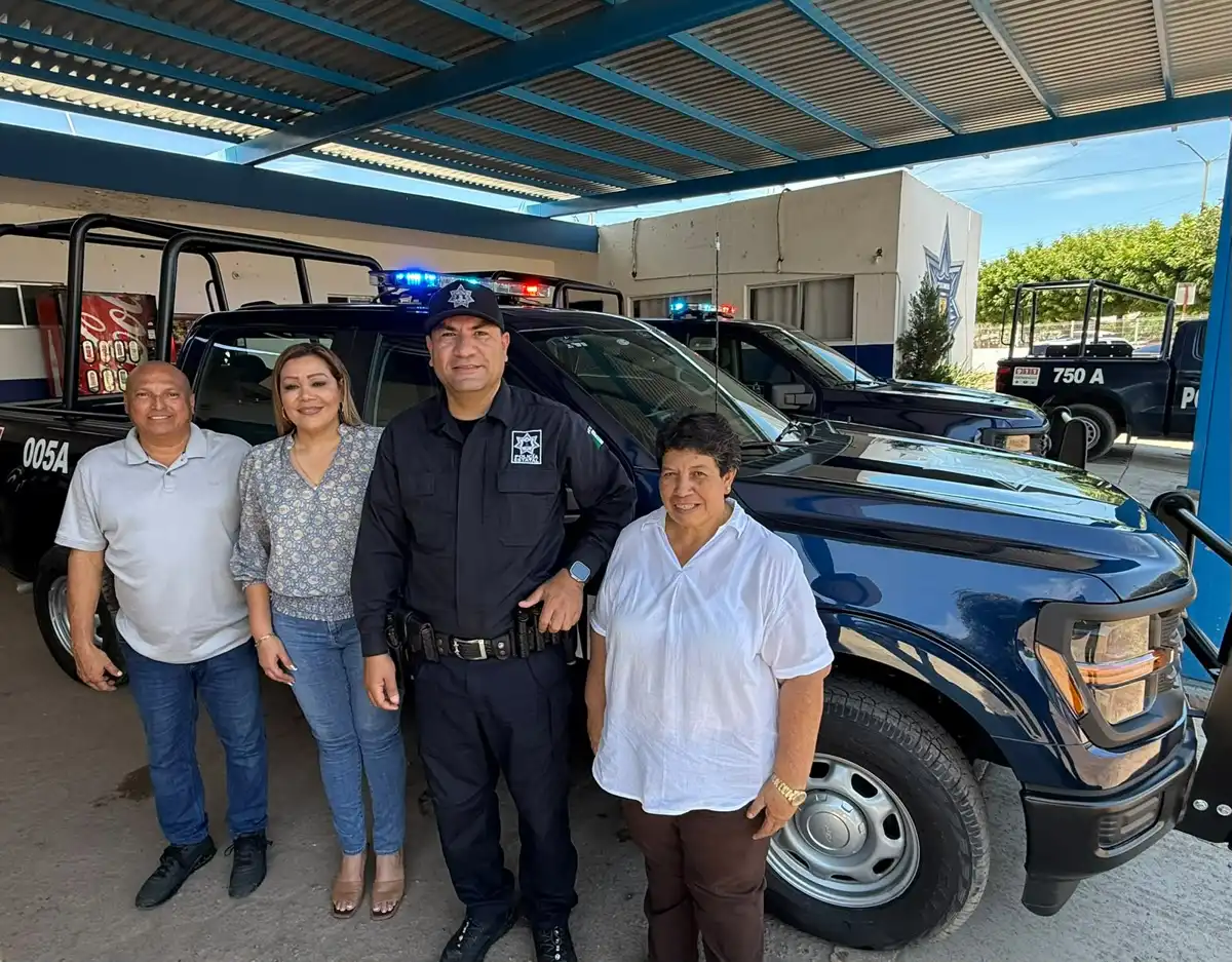 Entregan dos nuevas patrullas a Seguridad Pública de Rosario