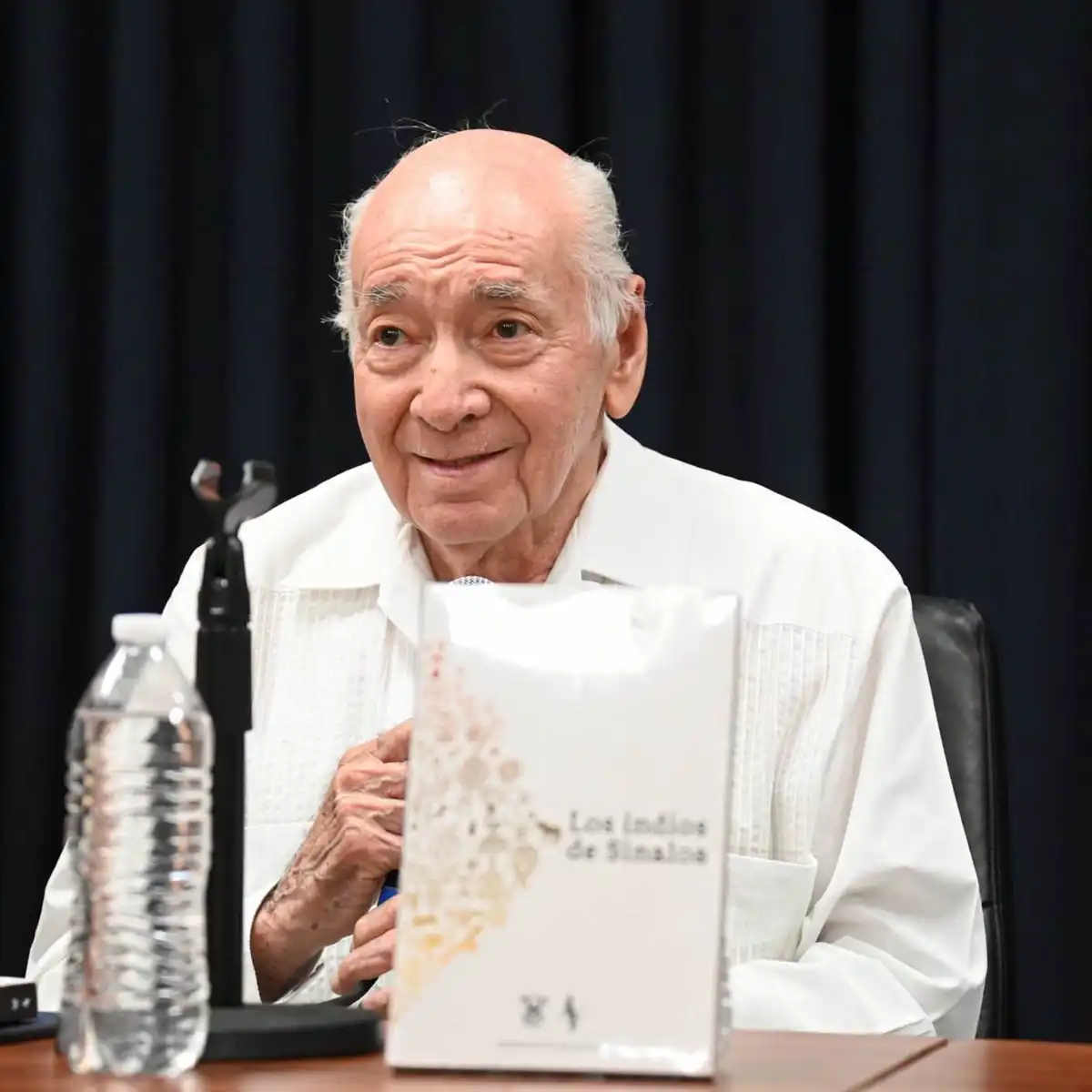 UAS presenta el libro Los indios de Sinaloa del historiador Rafael Valdez Aguilar