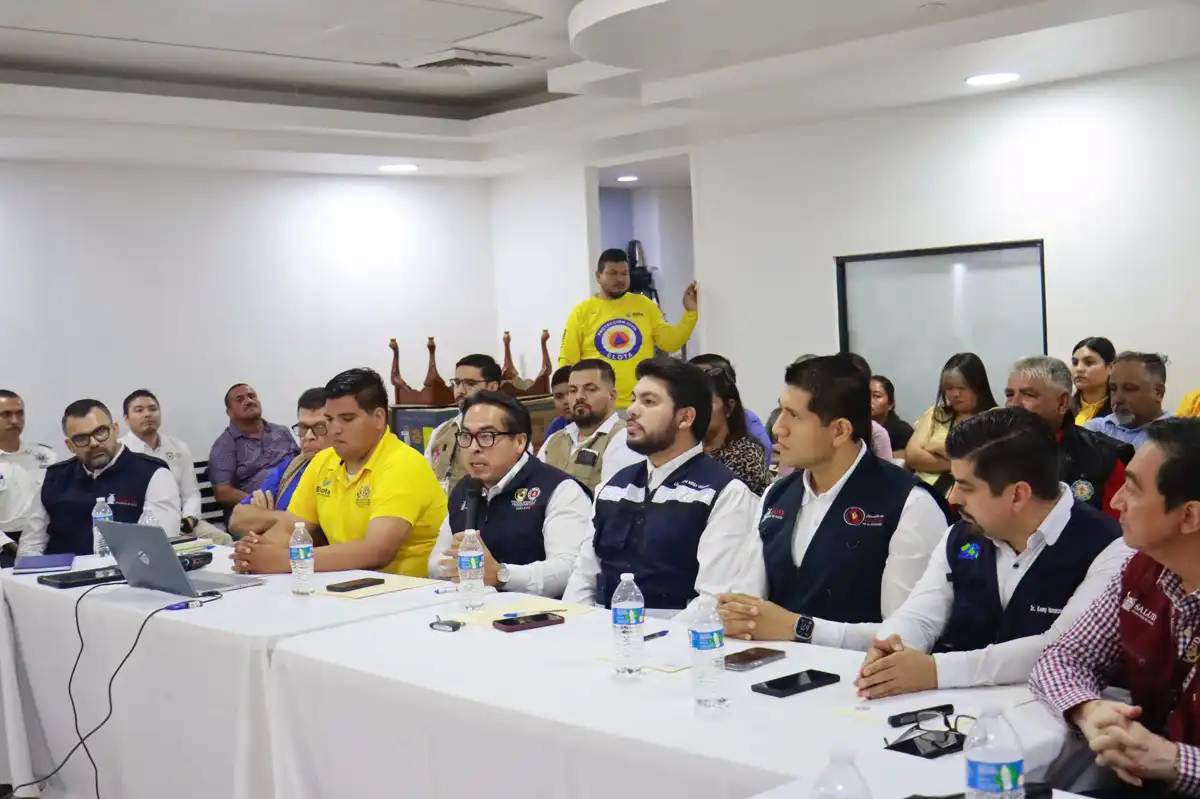 Elota instala Consejo de Protección Civil ante el fenómeno meteorológico Simón
