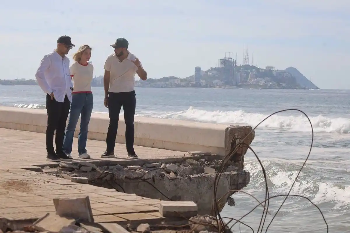Estrella Palacios supervisa daños por fuerte oleaje en el malecón de Mazatlán