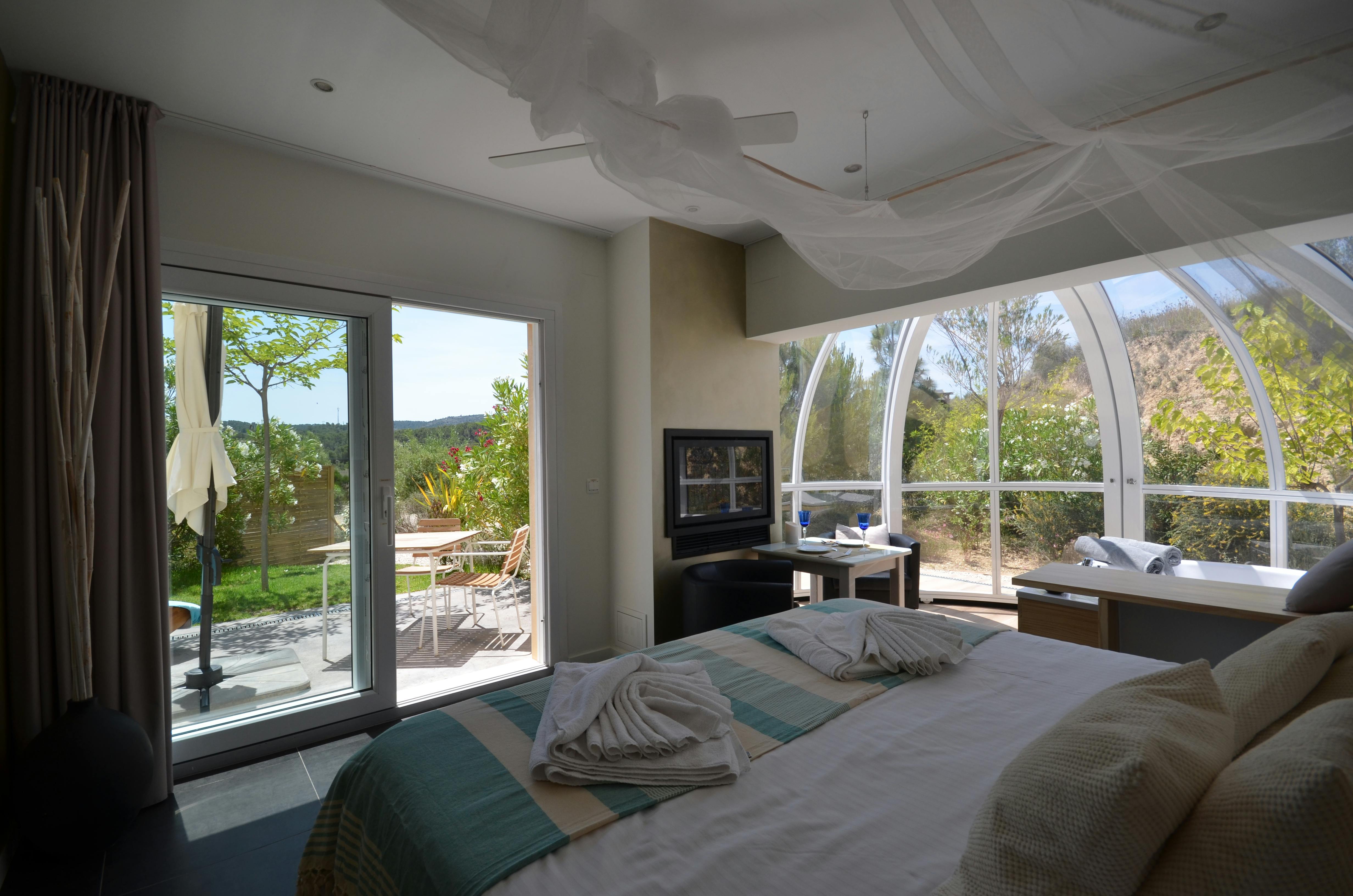 Suite - Water Sphere (Agua Esfera)