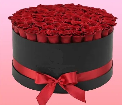 Caja impactante con 150 rosas