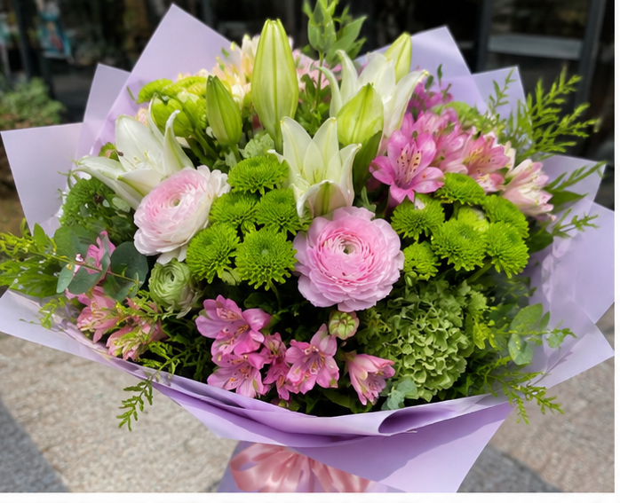Ramo florers verdes y rosadas 