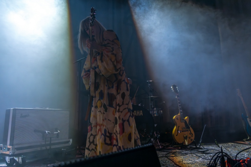 Dina Ögon på Fållan: En drömsk kväll präglad av subtilitet - Bild 2