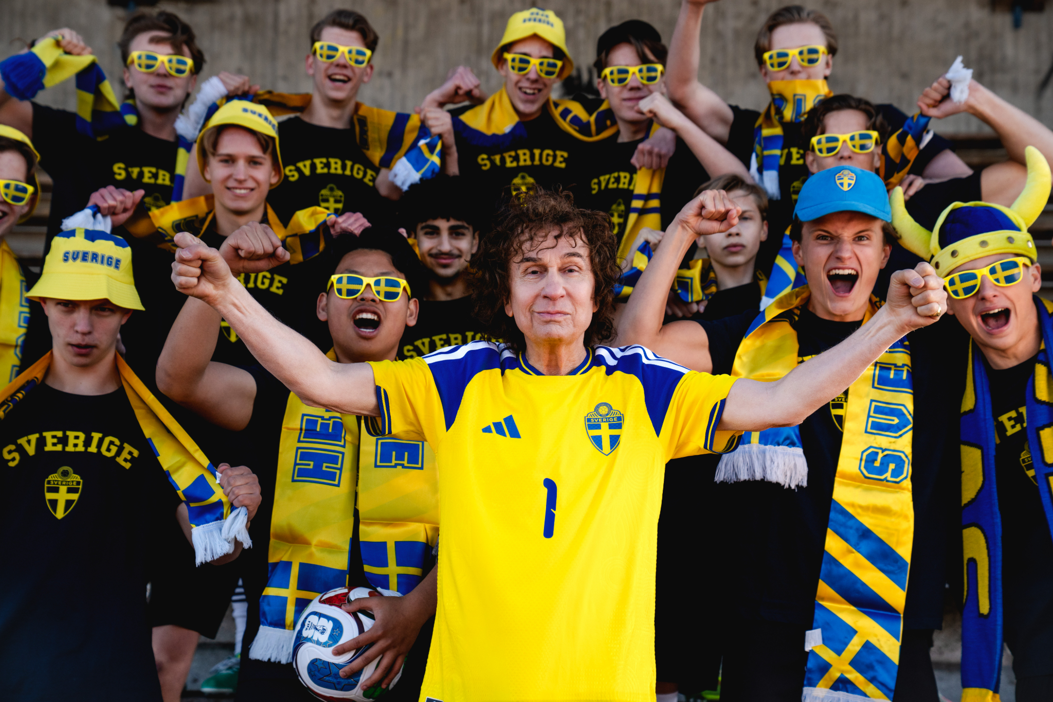 Magnus Uggla släpper ny VM-låt: “VM-guld”
