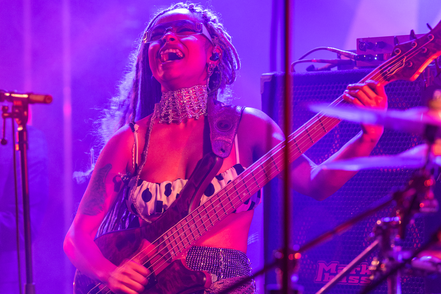 Bass Wizardry and Rhythmic Play: Mohini Dey’s Dazzling Night at Slaktkyrkan - Bild 3