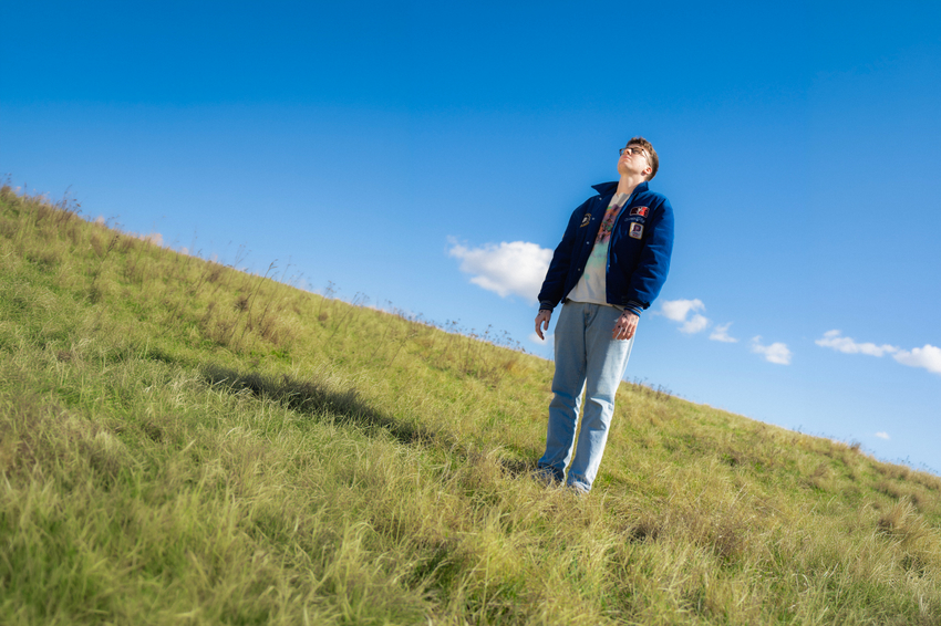 Rymdpojken Unveils New Single: Hopeful Pop with “Den bästa tiden väntar på dig”