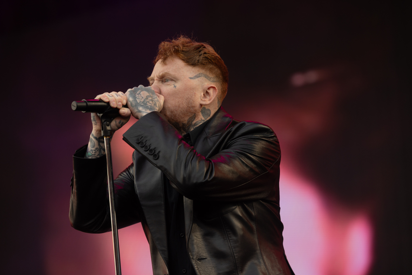 Sex Pistols på festivalscenen: Paradox och punkenergi