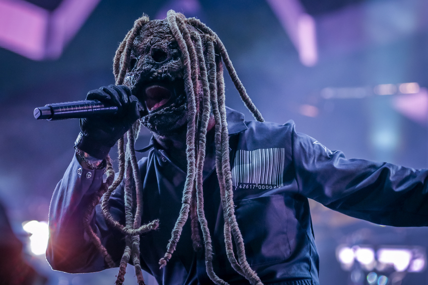Se videon: Corey Taylor gästar Motionless In White – “Playing God” sätter sociala medier i skottlinjen - nyhetsbild för artikel av Mark Hansen
