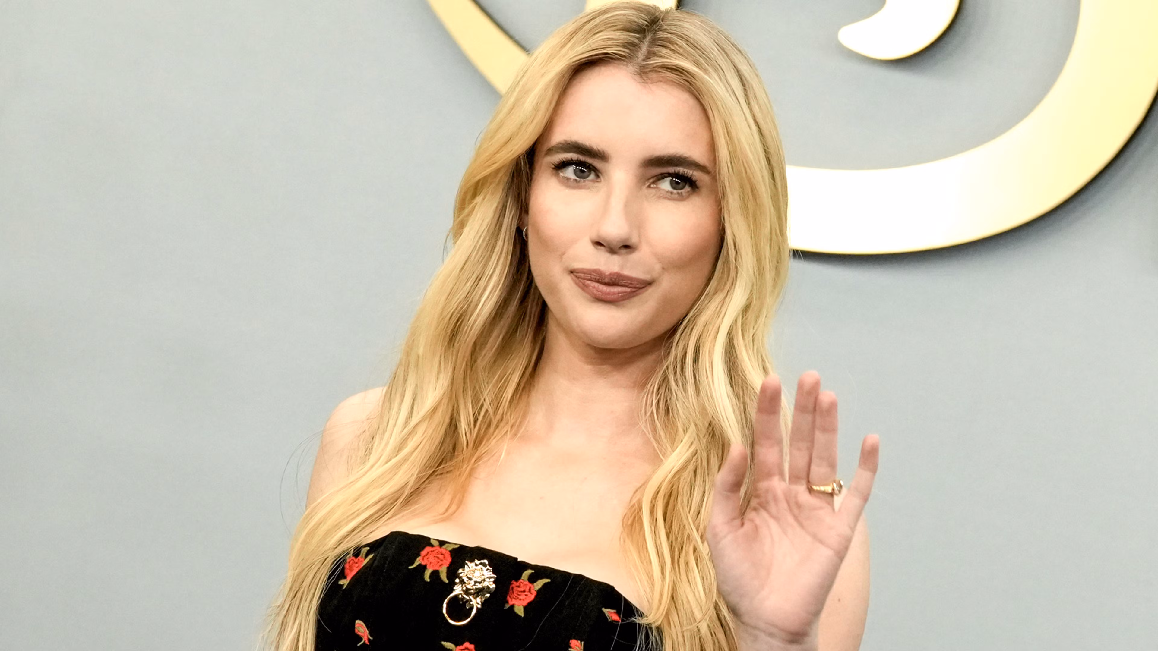 Emma Roberts’ Fantasy Cult Classic Getting TV Sequel Series 20 Years Later Series News Breakdown: Story, Episodes, and What Comes Next cover image