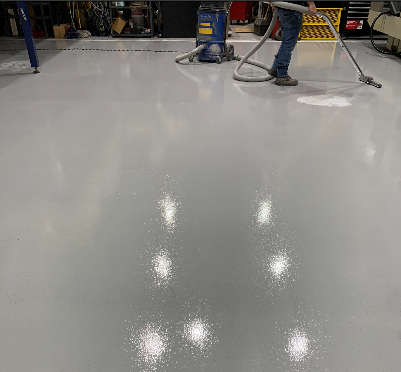 Commercial_Epoxy_Flooring_4000sqft_Gray_Warehouse_Burlington-04.png