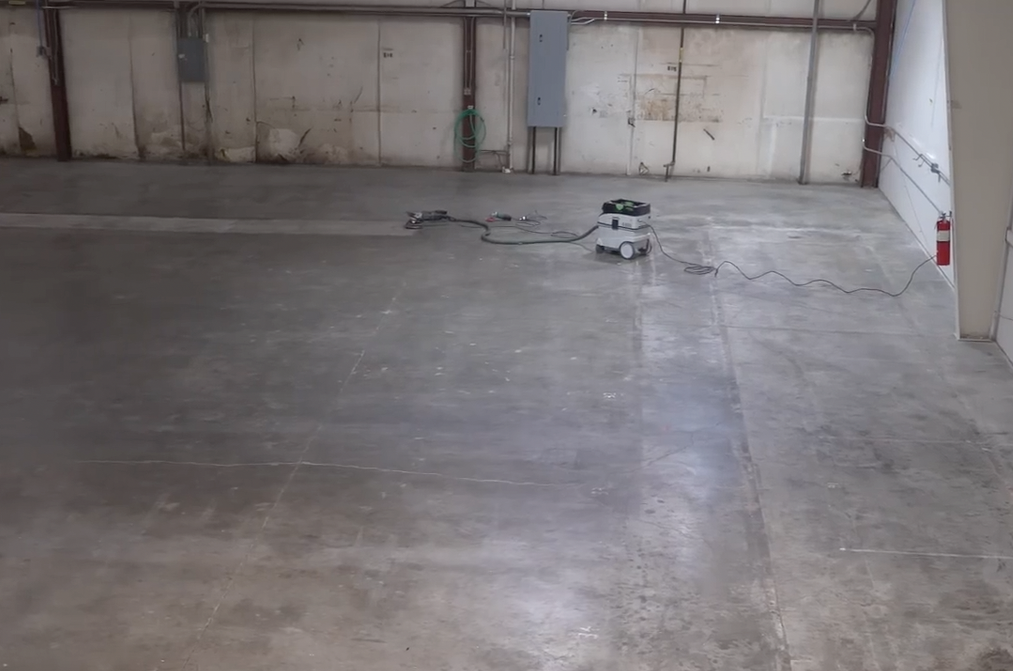 warehouse-with-cracks.png